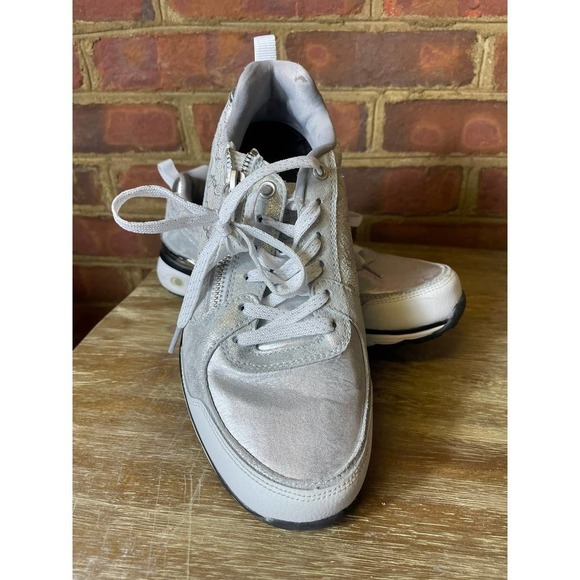 Therafit Savannah Sneaker - Picture 1 of 10